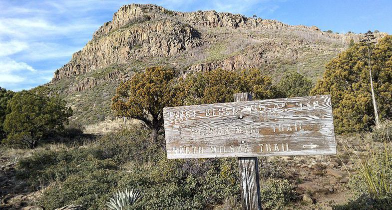 Wilson Mountain North Trail, Sedona, Arizona, Coconino County. Photo by David Pinter/wiki.