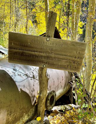 Grizzly Bear Mine sign. Photo by Darla Klausner.