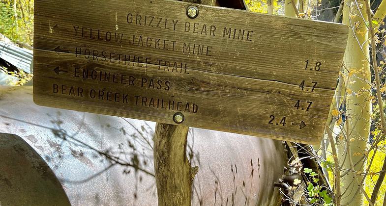 An NRT trail ambassador on the trail. Photo by Darla Klausner.