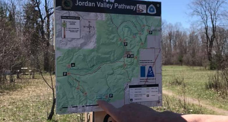 Trail wayfinding and map signage. Photo by Susanne Klein.