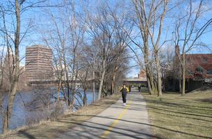 Lansing River Trail
