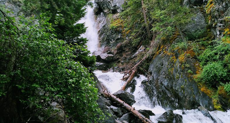 Holland Falls. Photo by Kasie Haack.