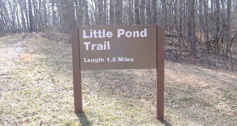 Little Pond Trail sign. Photo by Aesopposea wiki.