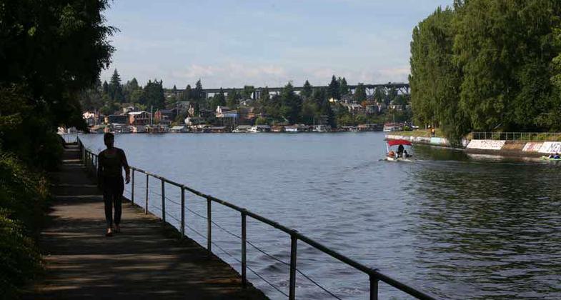 Montlake Ship Canal National Recreation Trail, Seattle, Washington.