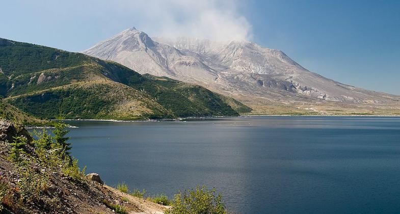 Mt. St. Helens and Spirit Lake. Photo by Greg Willis wiki.