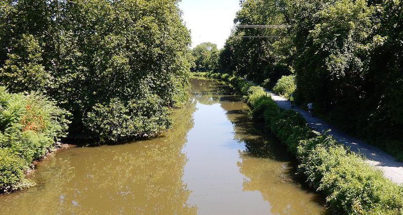 Lehigh Canal in Freemansburg. Photo by Shuvaev wiki.