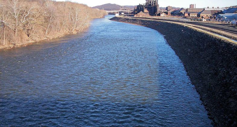 Lehigh River in Bethlehem, Bethlehem Steel on the right bank. Photo by Tim Kiser.