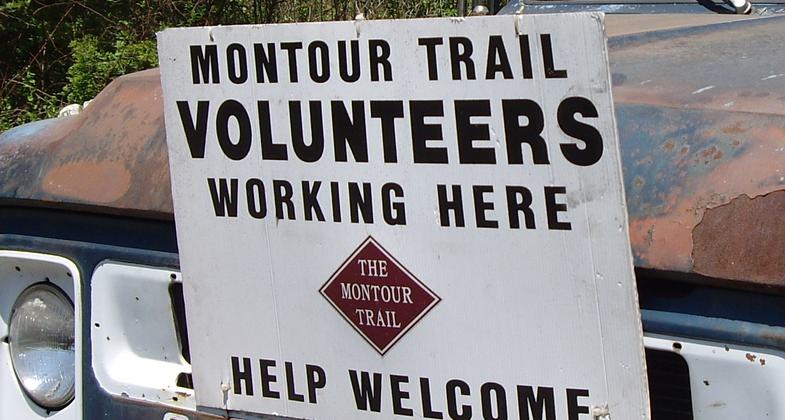 Airport Connector. Photo by Mary Shaw.