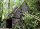 Stone structure in Macleay Park. Photo by Finetooth wiki.