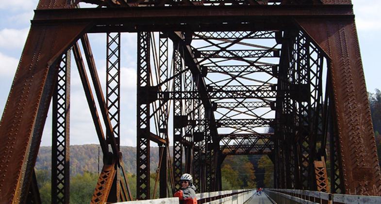 Trolley Mural. Photo by Mary Shaw.