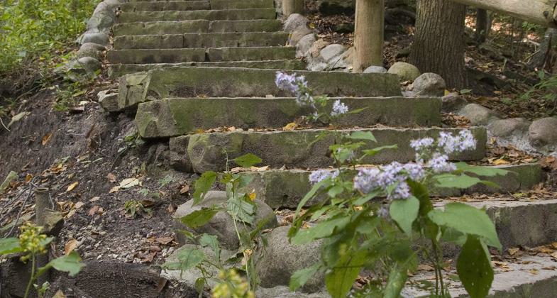 SEVEN BRIDGES TRAIL IN GRANT PARK, MILWAUKEE COUNTY.