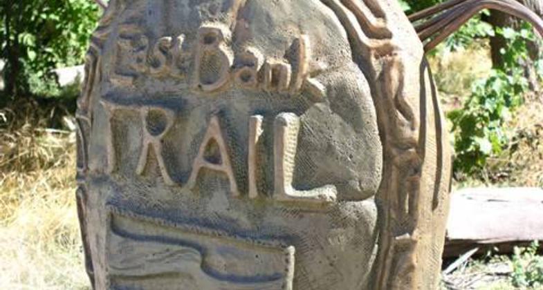 Southern end of the East Bank Trail at Caesar's Park. Photo by Buster8079.