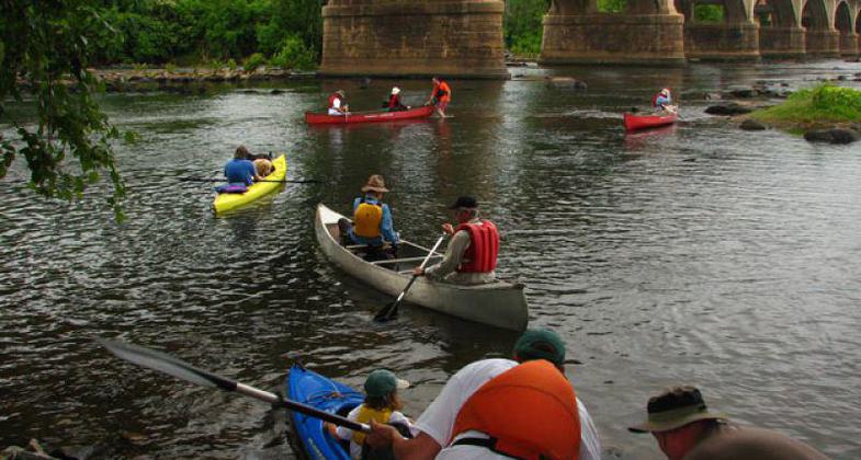 the start of the blue trail at the Gervais Street Bridge, which connects Columbia and West Columbia, SC. - photo by Ron Ahle.