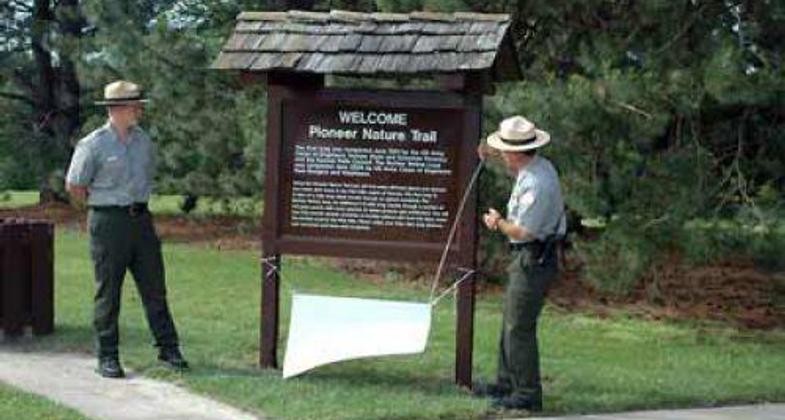 BUFFALO WALLOW LOOP DEDICATION ON NATIONAL TRAILS DAY, 2006.