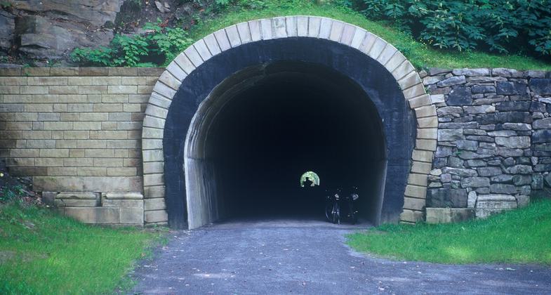 Eastern portal of the Staple Bend Tunnel.