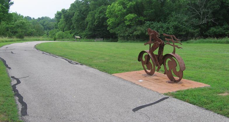 Trail art. Photo by Bill Maasen.