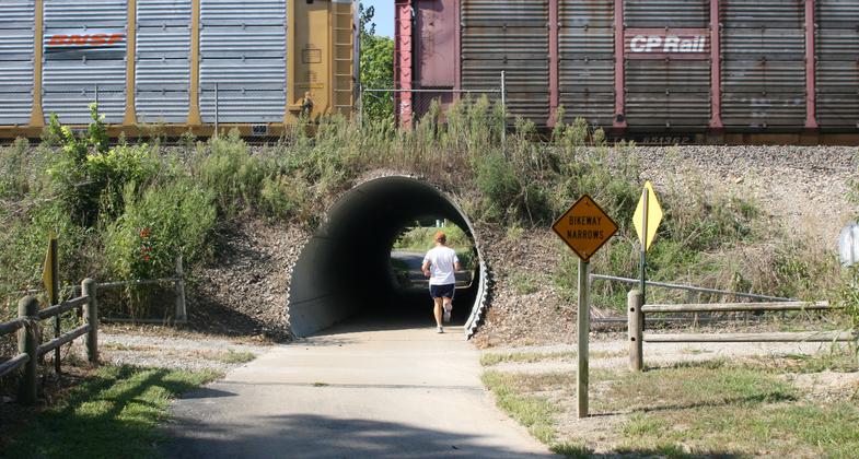 Tunnel trail. Photo by Bill Maasen.