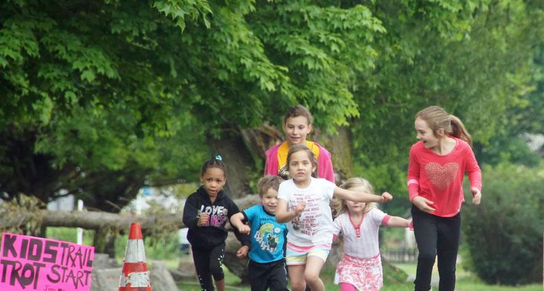 Mayer Trail - 2016 Family Fun Run - kids!.