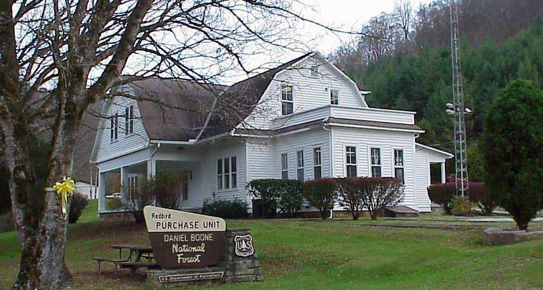 Redbird Ranger District Office built in 1924. Photo by USFS.