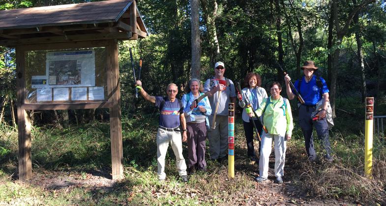 An American Hiking Society Crew getting ready to shape up Knobby Knees Trail