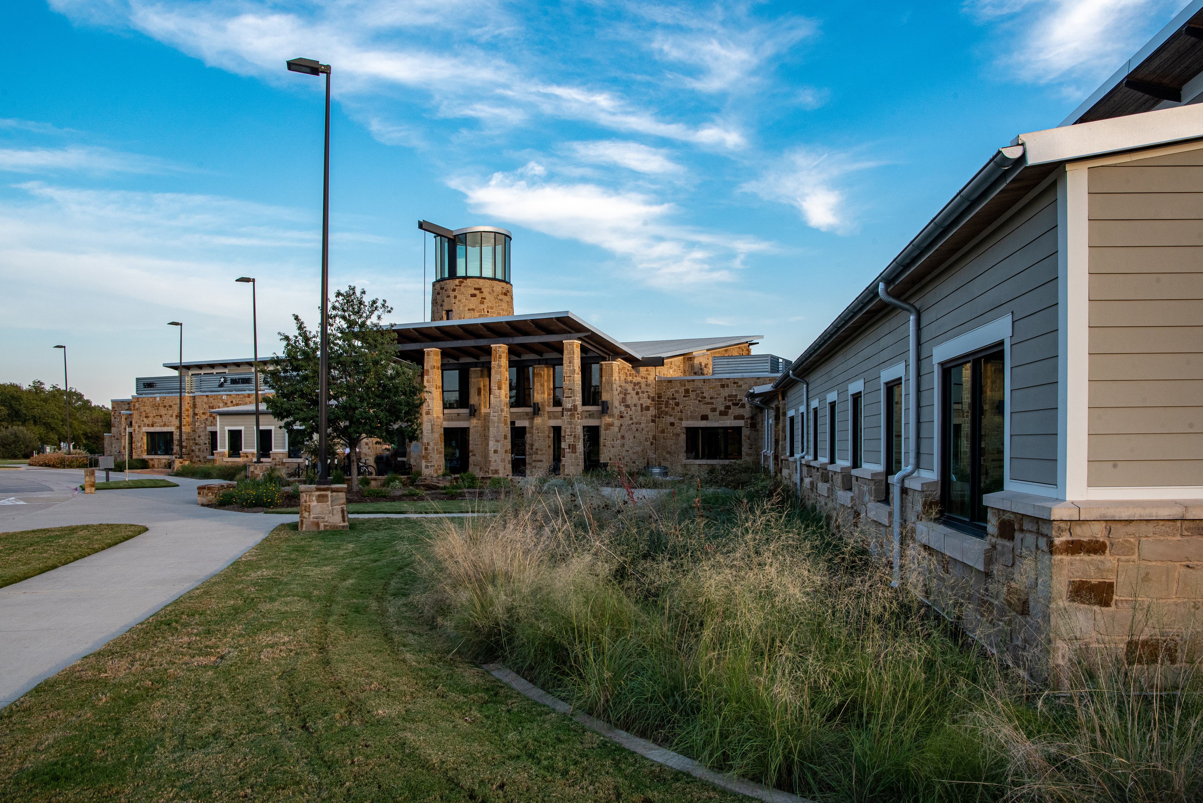 4018 350 11 Nature Retreat Center