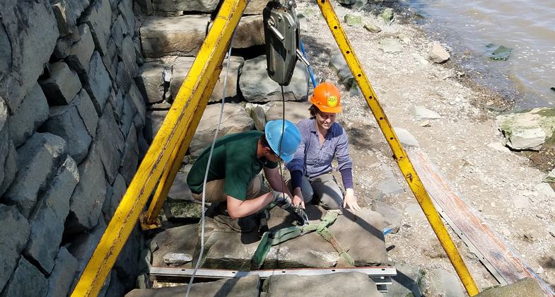 Fort Lee Historic Park - cannon and view of Manhattan and the George Washington Bridge. Photo by Jlm06.