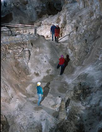 Lower Cave Tour. Photo by NPS/PeterJones.