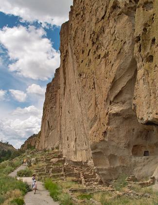 Main south-facing cliff at Bandelier National Monument. Photo by Dicklyon.