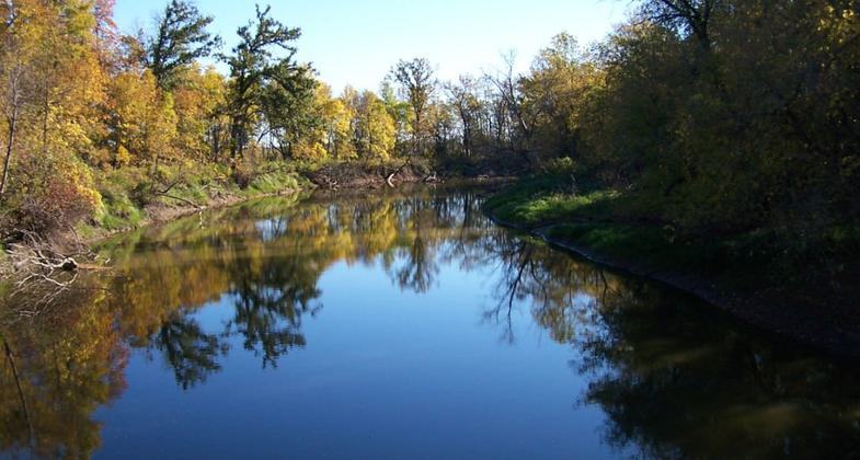 Souris River from Johnson Bridge. Photo by Marlene Welstad / USFWS.