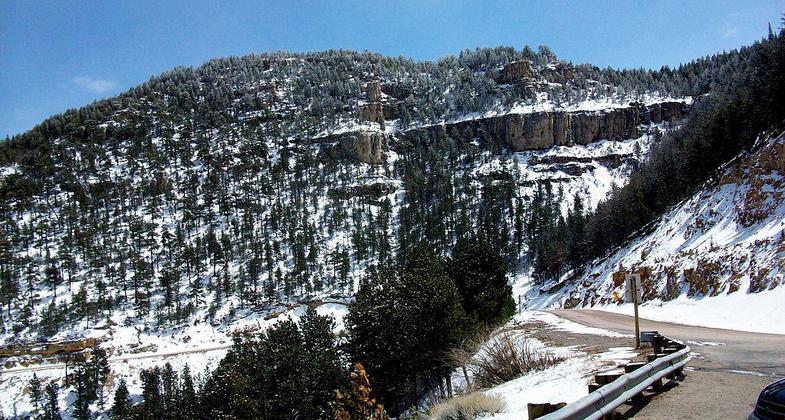 Casper Mountain Road. Photo by Milonica wiki.