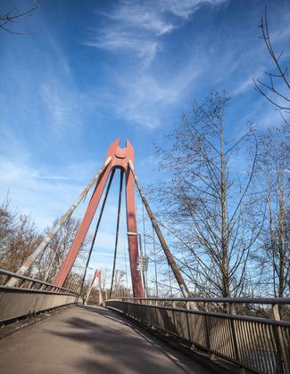 A footbridge over the Willamette River.