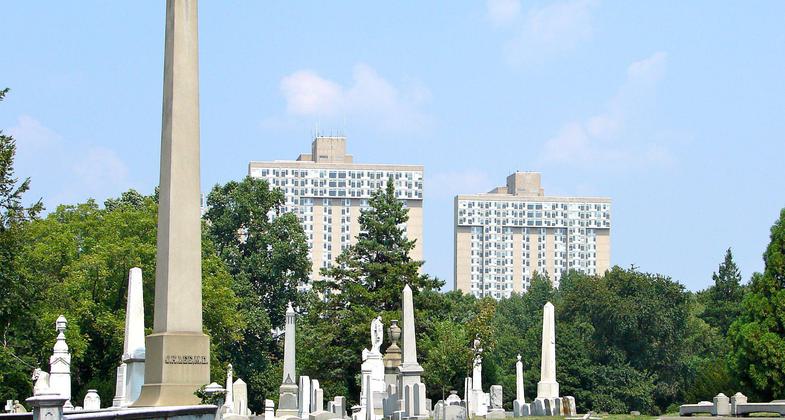 Woodlands Cemetery looking east to University of Pennsylvania medical buildings. Photo by Smallbones/wiki.