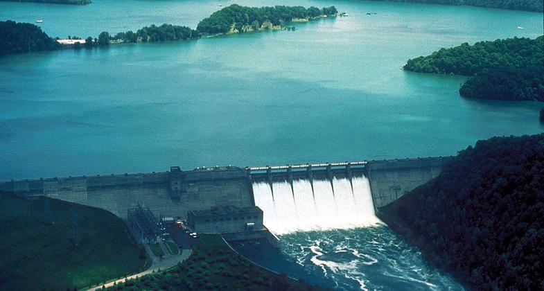 Dale Hollow Dam and Lake on the Obey River. Photo by George Green.