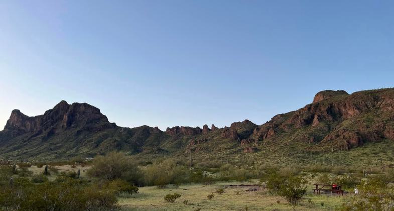 Beautiful morning before hiking the Hunter Trail. Photo by Wendy and Tom Ray